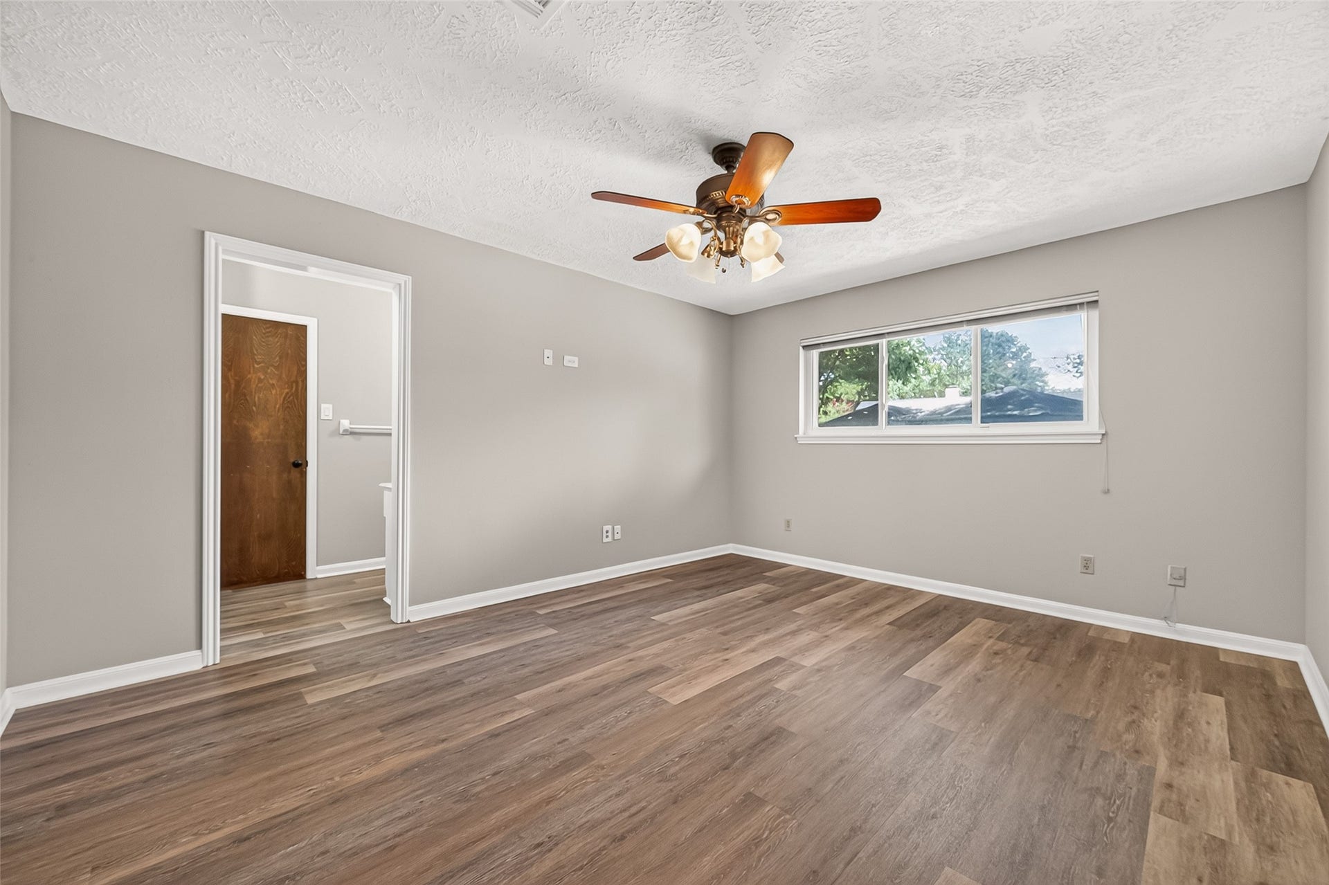 11710 N Petersham Drive, Houston, TX 77031 11710 N Petersham Drive, Houston, TX 77031