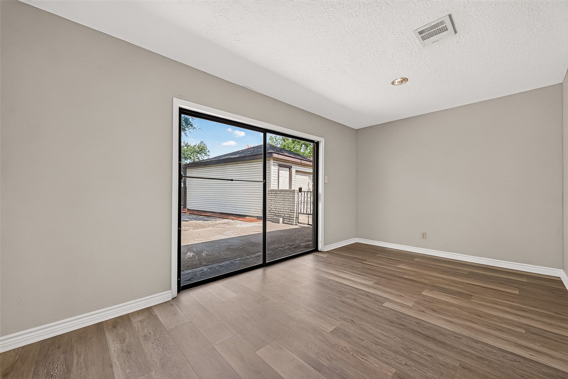 11710 N Petersham Drive, Houston, TX 77031 11710 N Petersham Drive, Houston, TX 77031