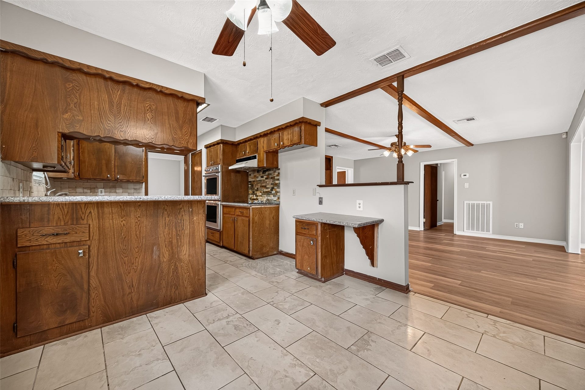 11710 N Petersham Drive, Houston, TX 77031 11710 N Petersham Drive, Houston, TX 77031