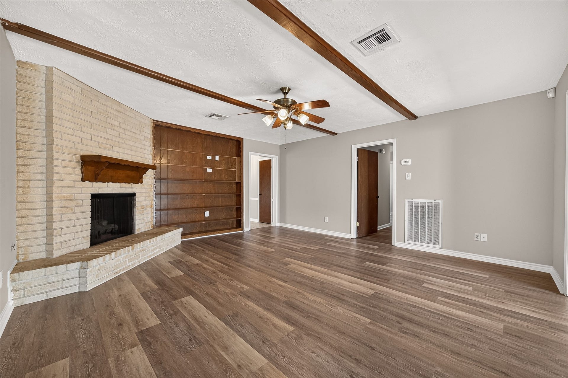 11710 N Petersham Drive, Houston, TX 77031 11710 N Petersham Drive, Houston, TX 77031