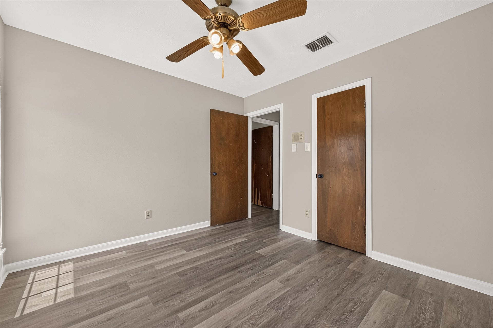 11710 N Petersham Drive, Houston, TX 77031 11710 N Petersham Drive, Houston, TX 77031