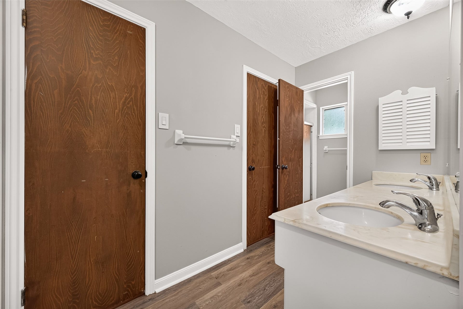 11710 N Petersham Drive, Houston, TX 77031 11710 N Petersham Drive, Houston, TX 77031