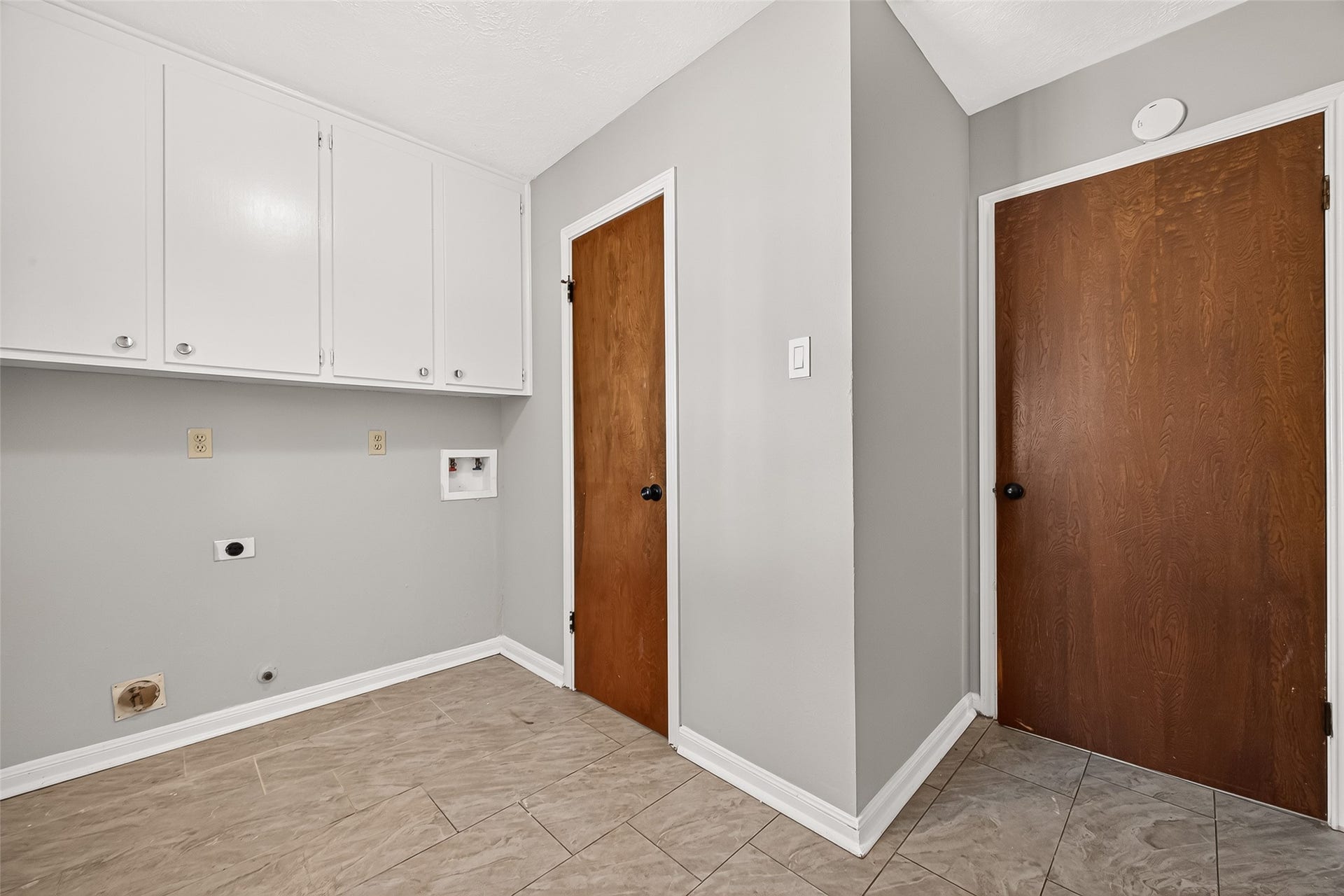 11710 N Petersham Drive, Houston, TX 77031 11710 N Petersham Drive, Houston, TX 77031