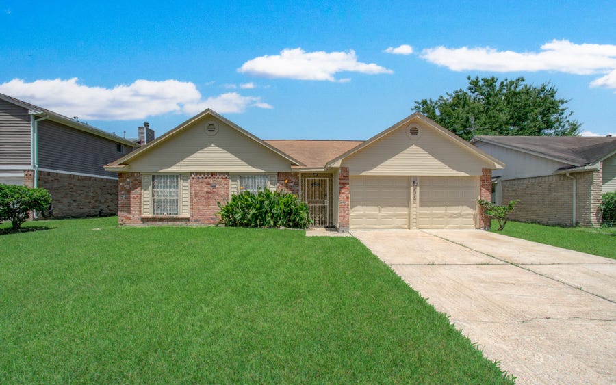 Property photo for 2315 Morning Meadow Drive, Missouri City, TX