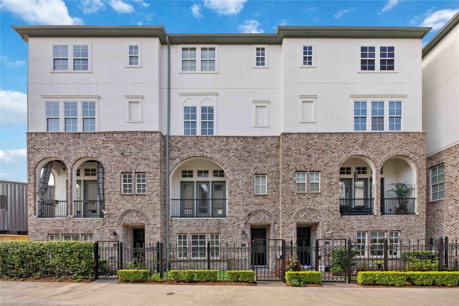 Property photo for 1104 Thompson Street, Houston, TX