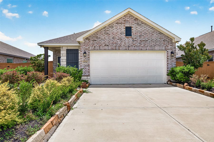 Property photo for 10726 Sky Creek Lane, Beasley, TX