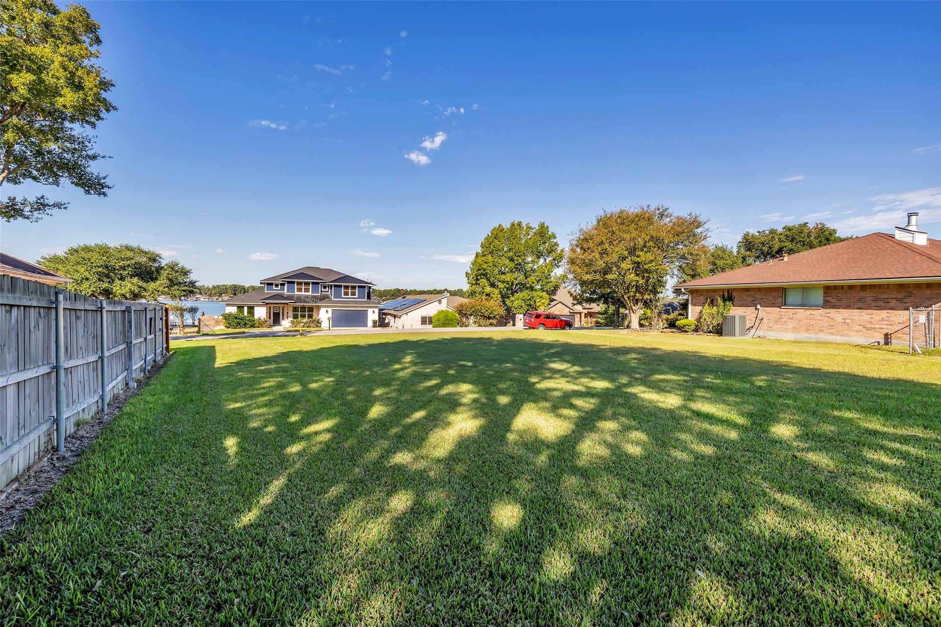 338 Bunker Hill, Willis, TX 77378 338 Bunker Hill, Willis, TX 77378