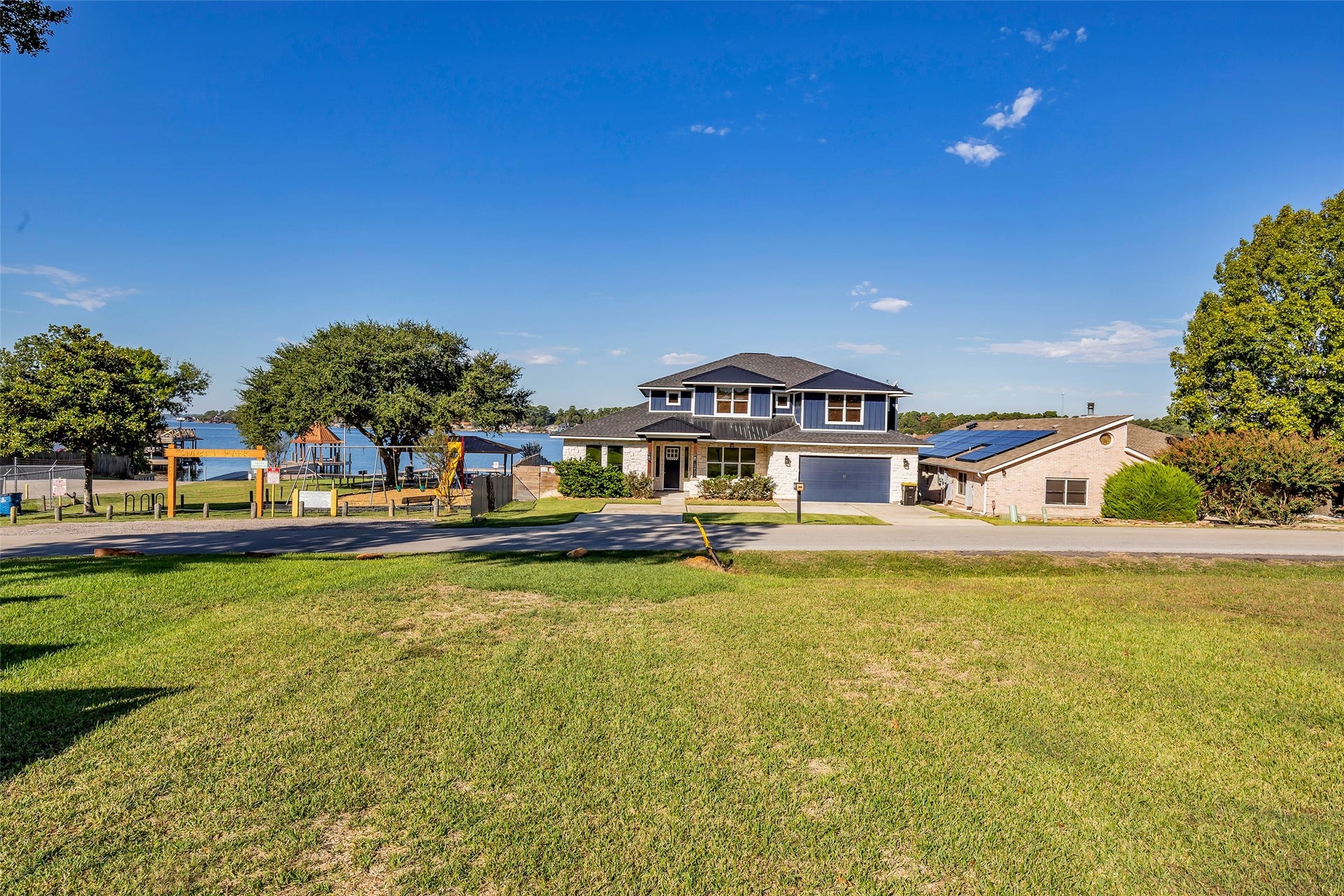 338 Bunker Hill, Willis, TX 77378 338 Bunker Hill, Willis, TX 77378