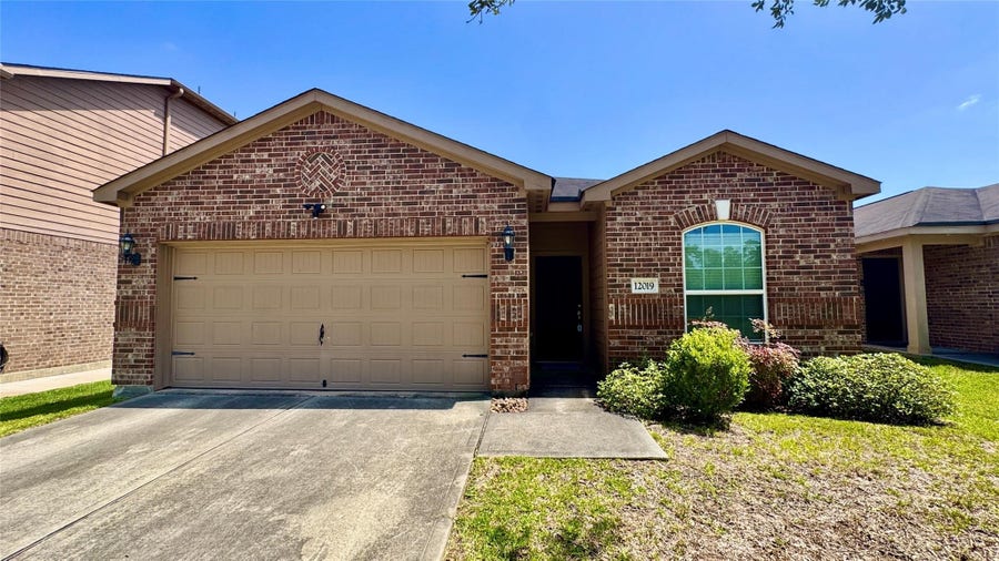 Property photo for 12019 Quartersawn Lane, Magnolia, TX