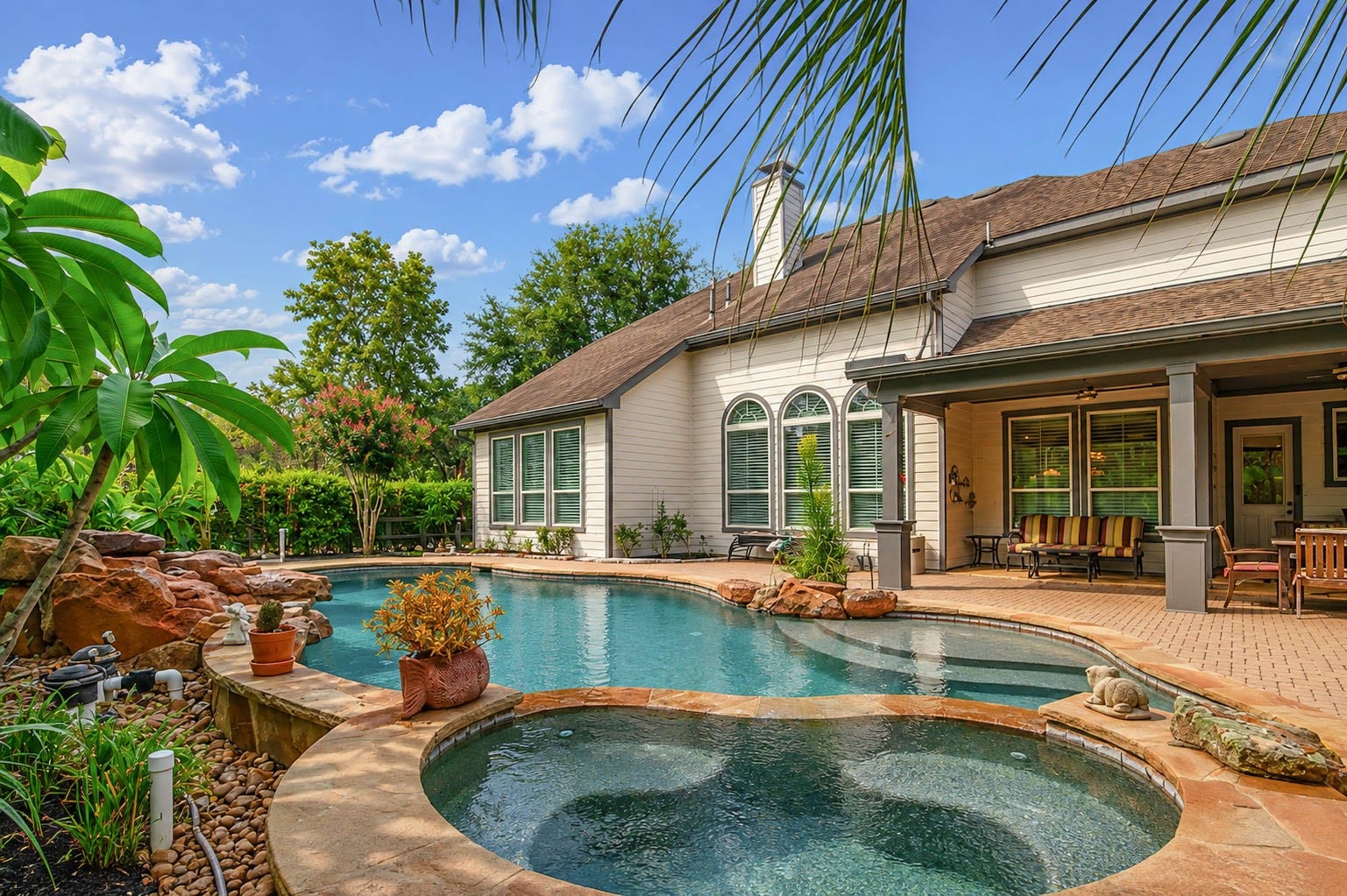 5331 W Farm Way, Fulshear, TX 77441 Enjoy the pool or spa year round thanks to its heating feature, perfect for relaxing no matter the season.
