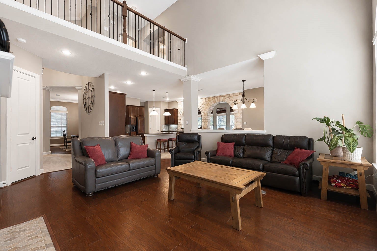5331 W Farm Way, Fulshear, TX 77441 This angle showcases the thoughtful "Belden" floor plan, with the living room flowing effortlessly into the kitchen and breakfast areas for easy everyday living.
