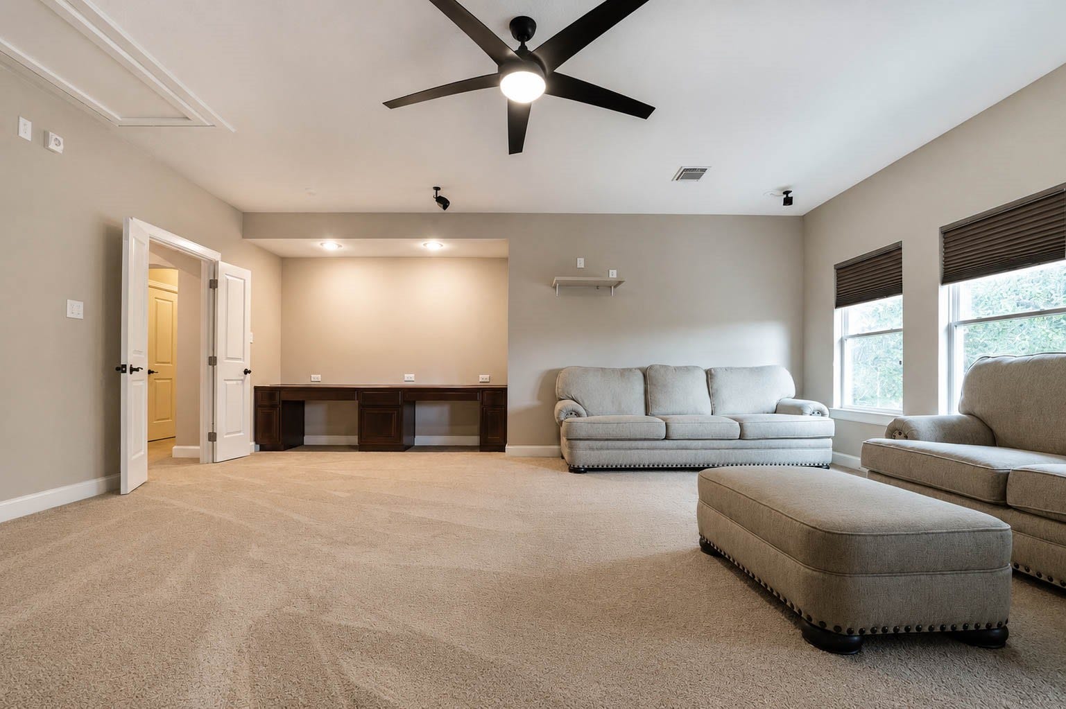 5331 W Farm Way, Fulshear, TX 77441 The game room also includes two built in office desk spaces, ideal for homework, studying, or quiet reading.