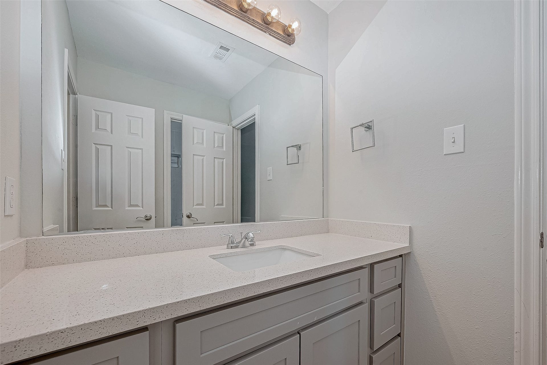 10327 Sablebrook Lane, Houston, TX 77095 10327 Sablebrook Lane, Houston, TX 77095