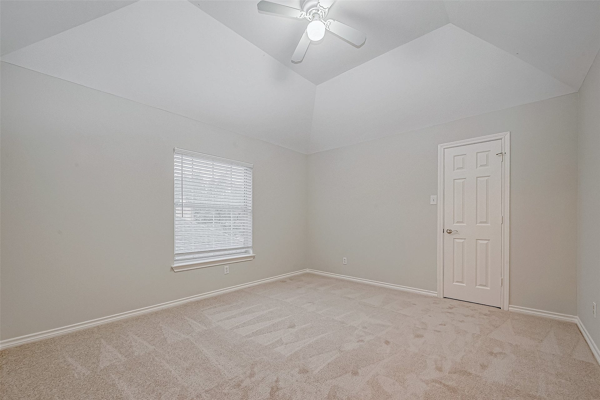 10327 Sablebrook Lane, Houston, TX 77095 2nd floor bedroom 2