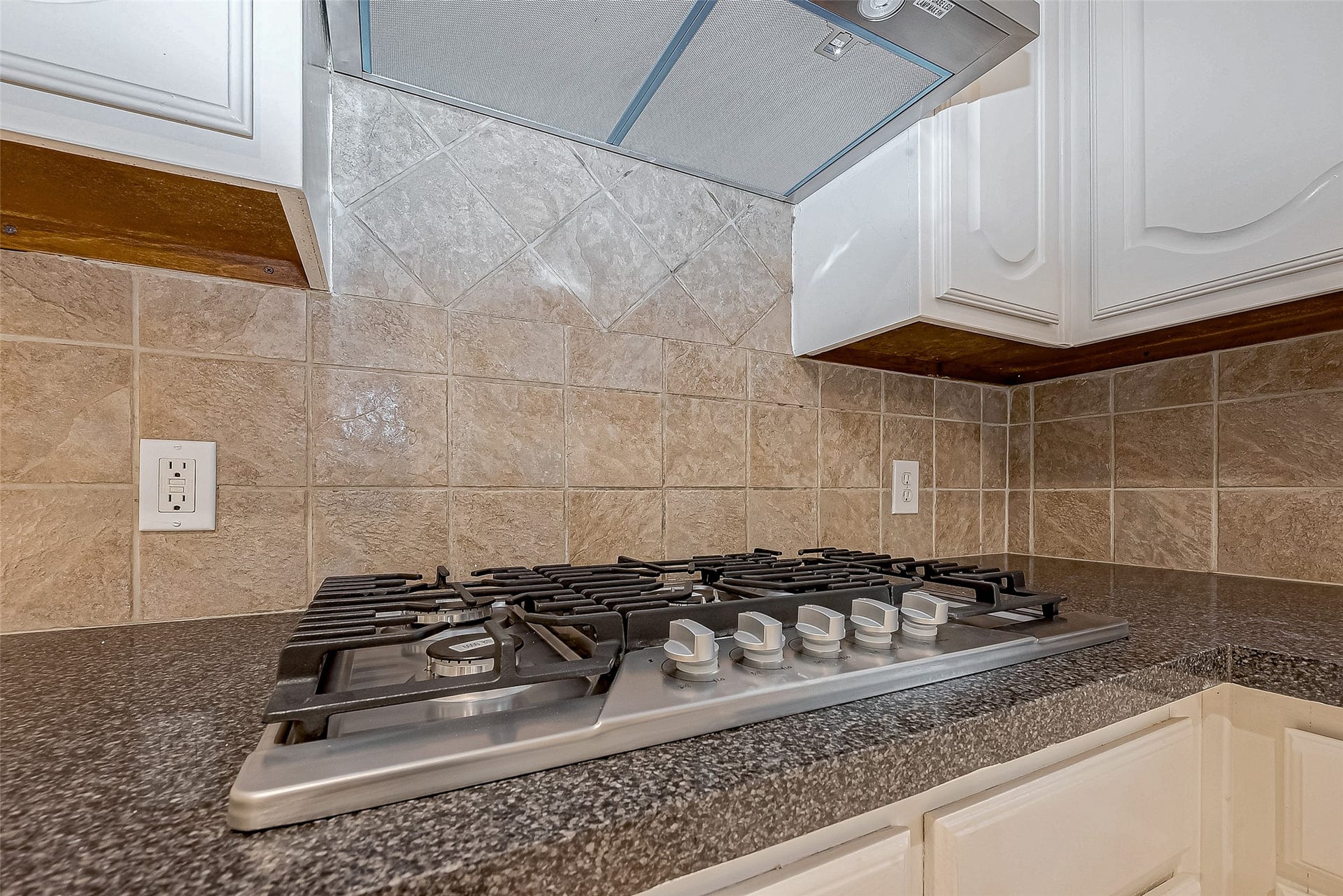 10327 Sablebrook Lane, Houston, TX 77095 10327 Sablebrook Lane, Houston, TX 77095