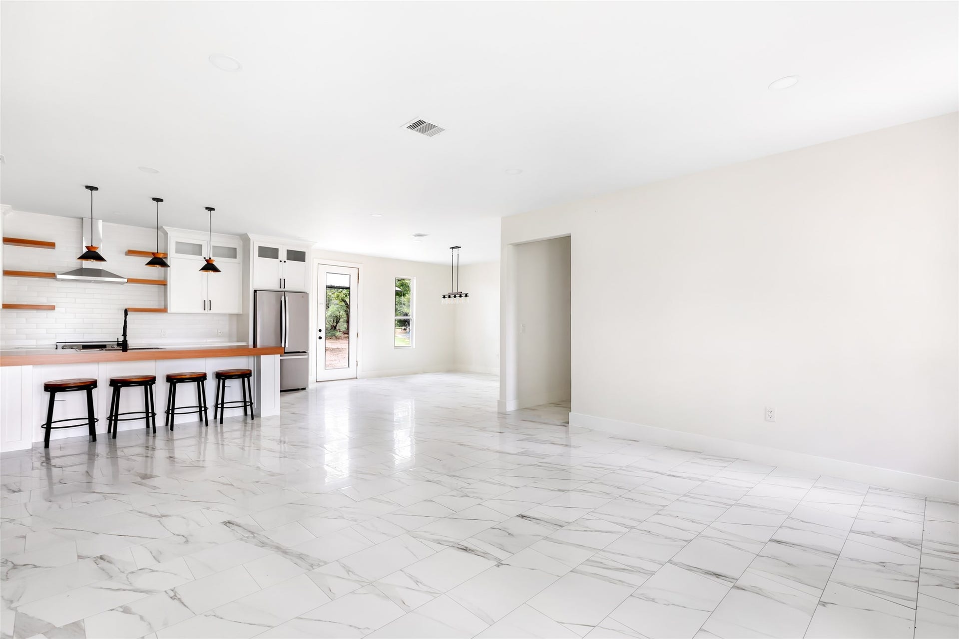 634 County Road 2342, Dayton, TX 77535 634 County Road 2342, Dayton, TX 77535