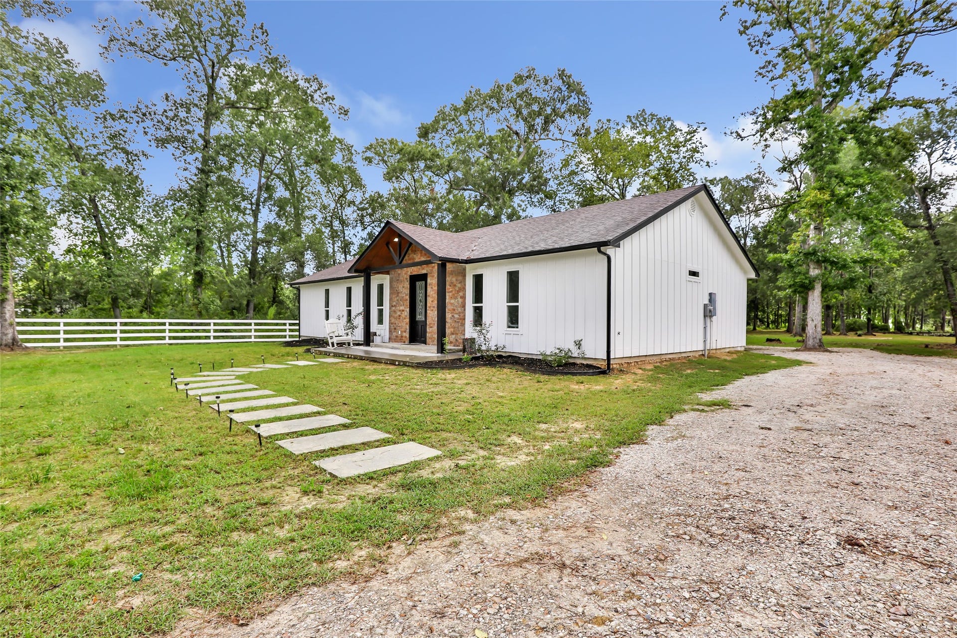 634 County Road 2342, Dayton, TX 77535 634 County Road 2342, Dayton, TX 77535