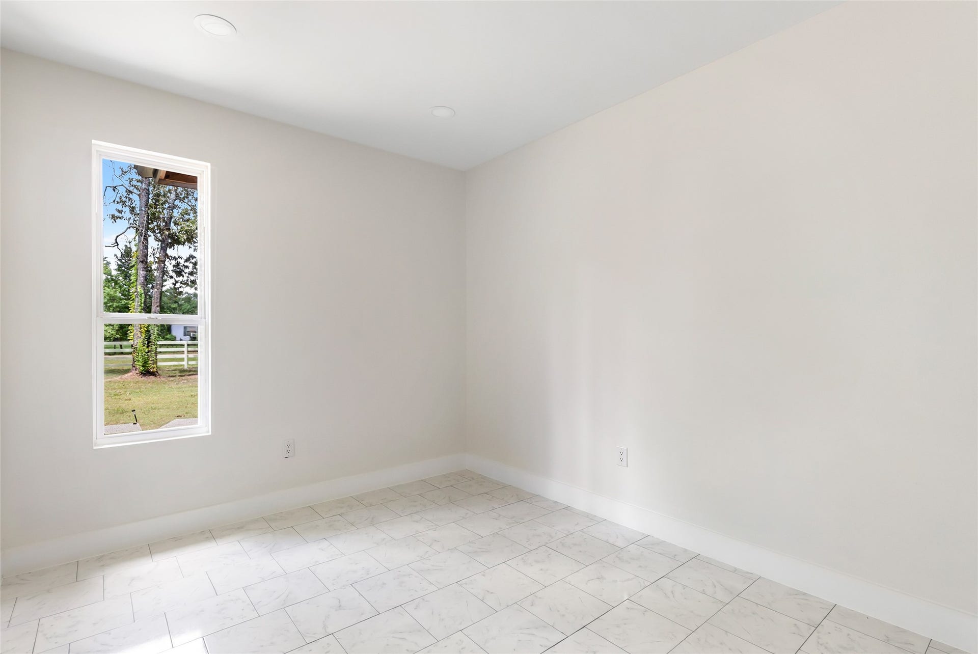 634 County Road 2342, Dayton, TX 77535 634 County Road 2342, Dayton, TX 77535