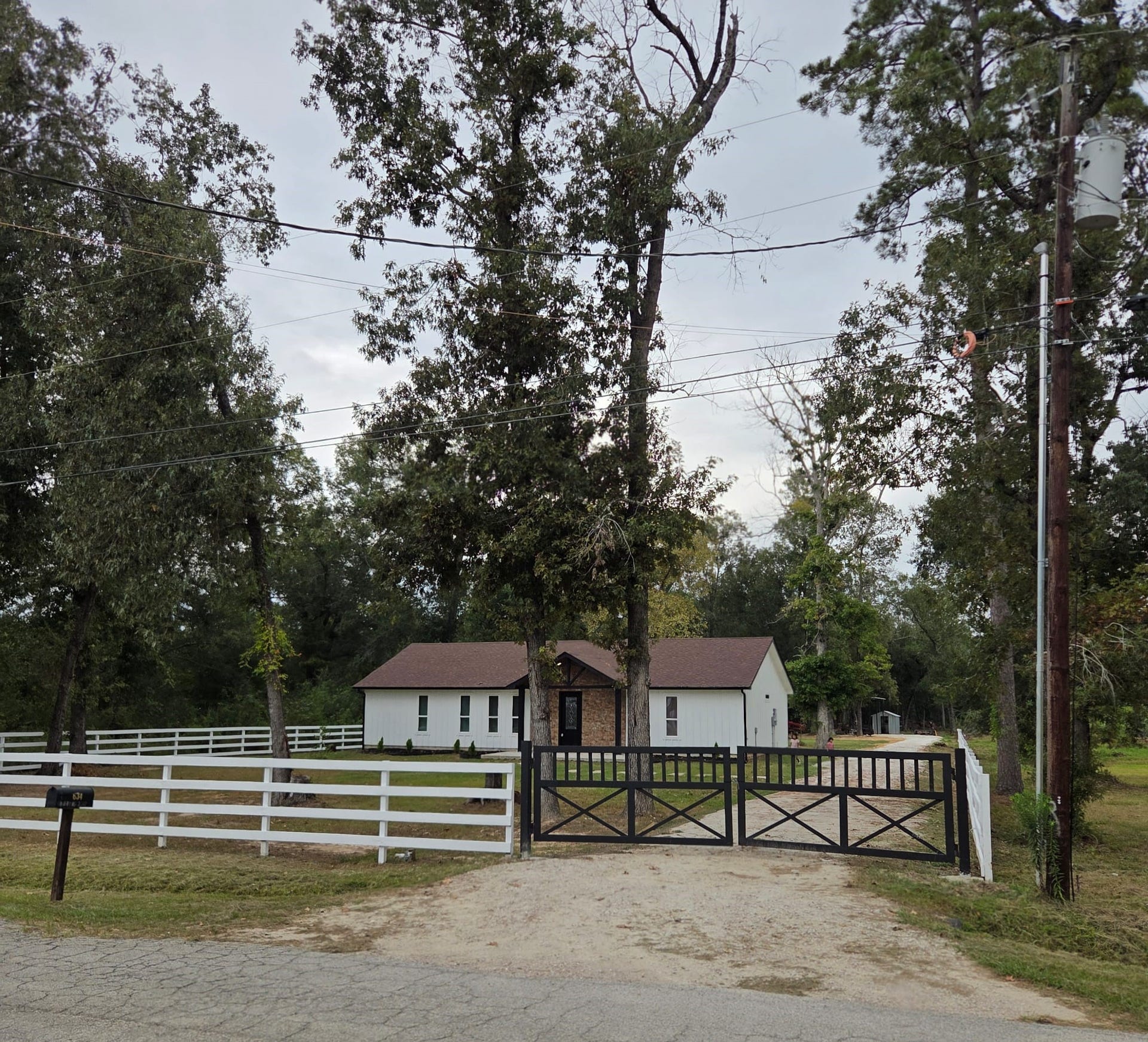 634 County Road 2342, Dayton, TX 77535 634 County Road 2342, Dayton, TX 77535
