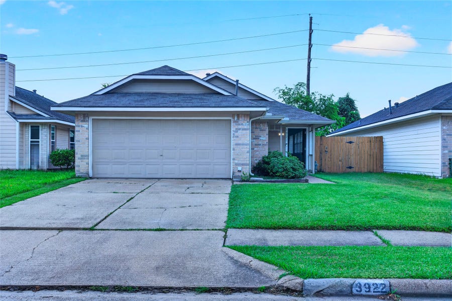 Property photo for 3922 Pintan Lane, Houston, TX