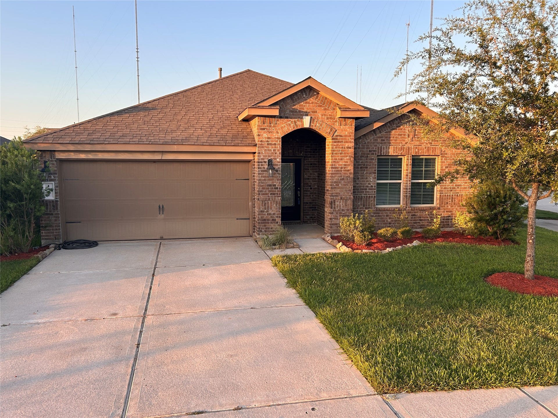 1402 Central Heights Drive, Missouri City, TX 77459 Welcome to 1402 Central Heights