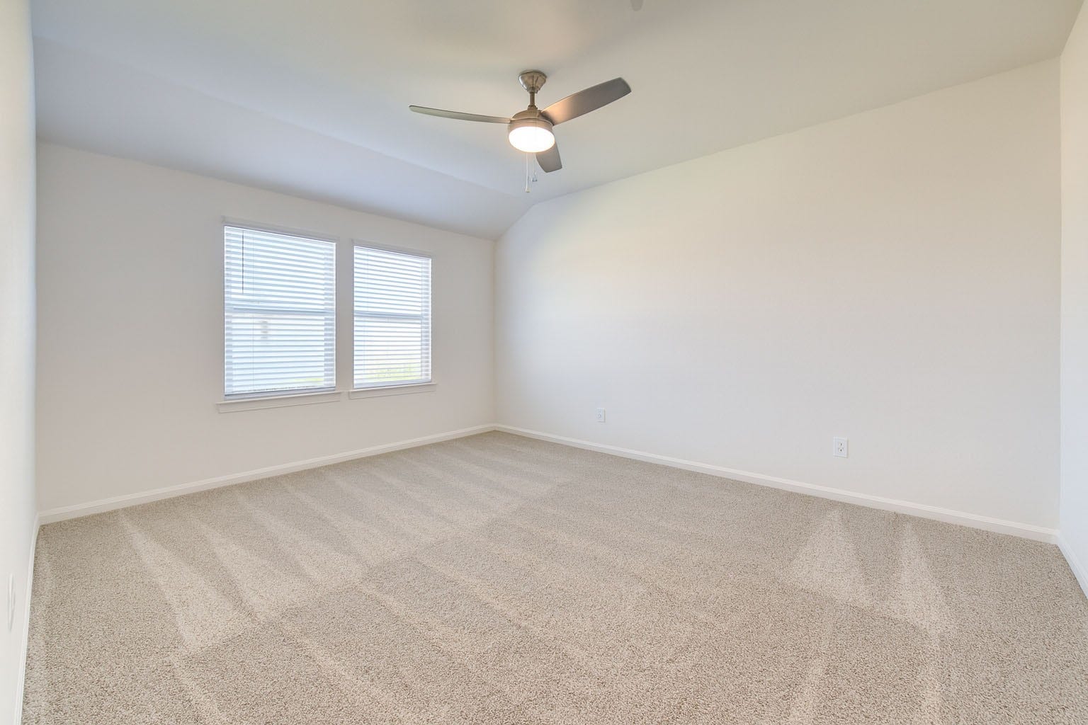 1106 Isola Bella Drive, Richmond, TX 77406