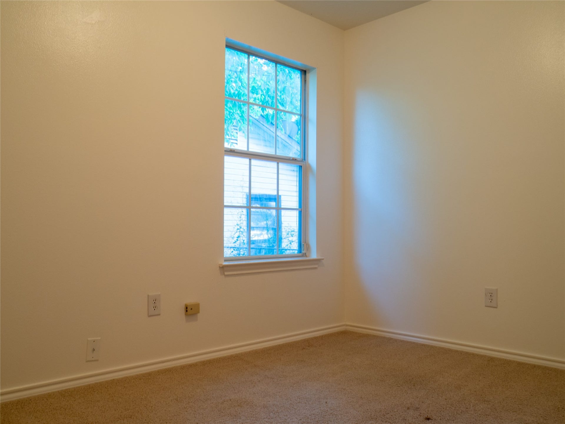 5706 Tuskegee Street, Houston, TX 77091 5706 Tuskegee Street, Houston, TX 77091