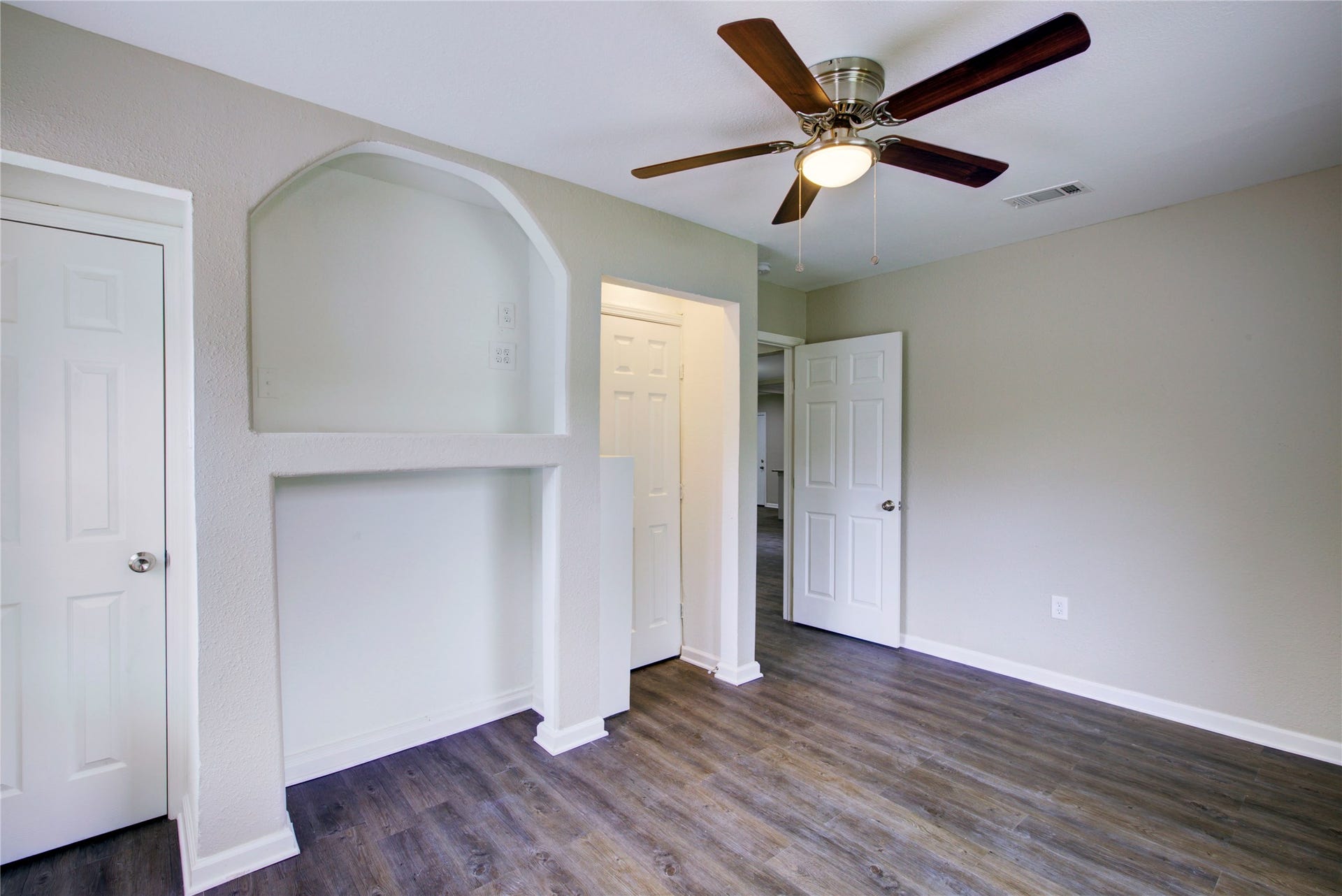 5406 Bataan Road, Houston, TX 77033 Bedroom 3