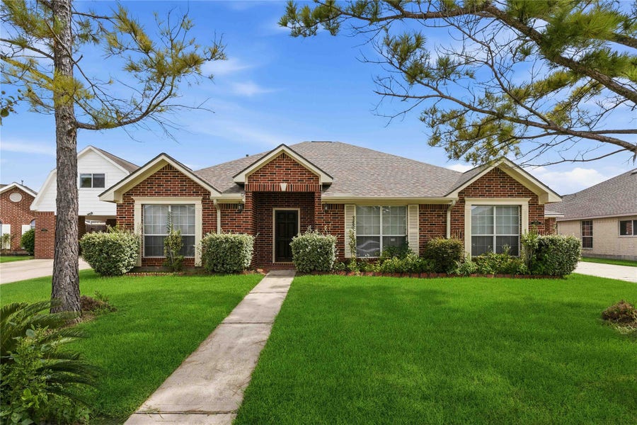 Property photo for 11406 Kay Lane, Pearland, TX