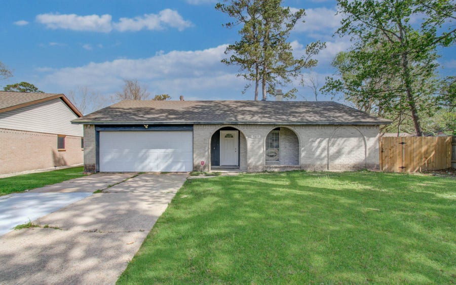 Property photo for 7015 Maple Fox Drive, Humble, TX