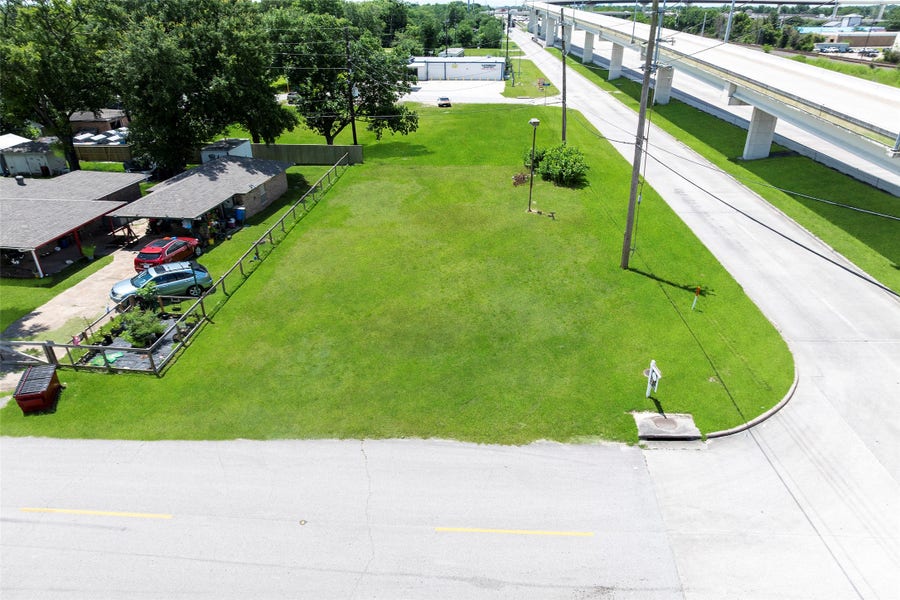 Property photo for 810 Benmar Drive, Houston, TX