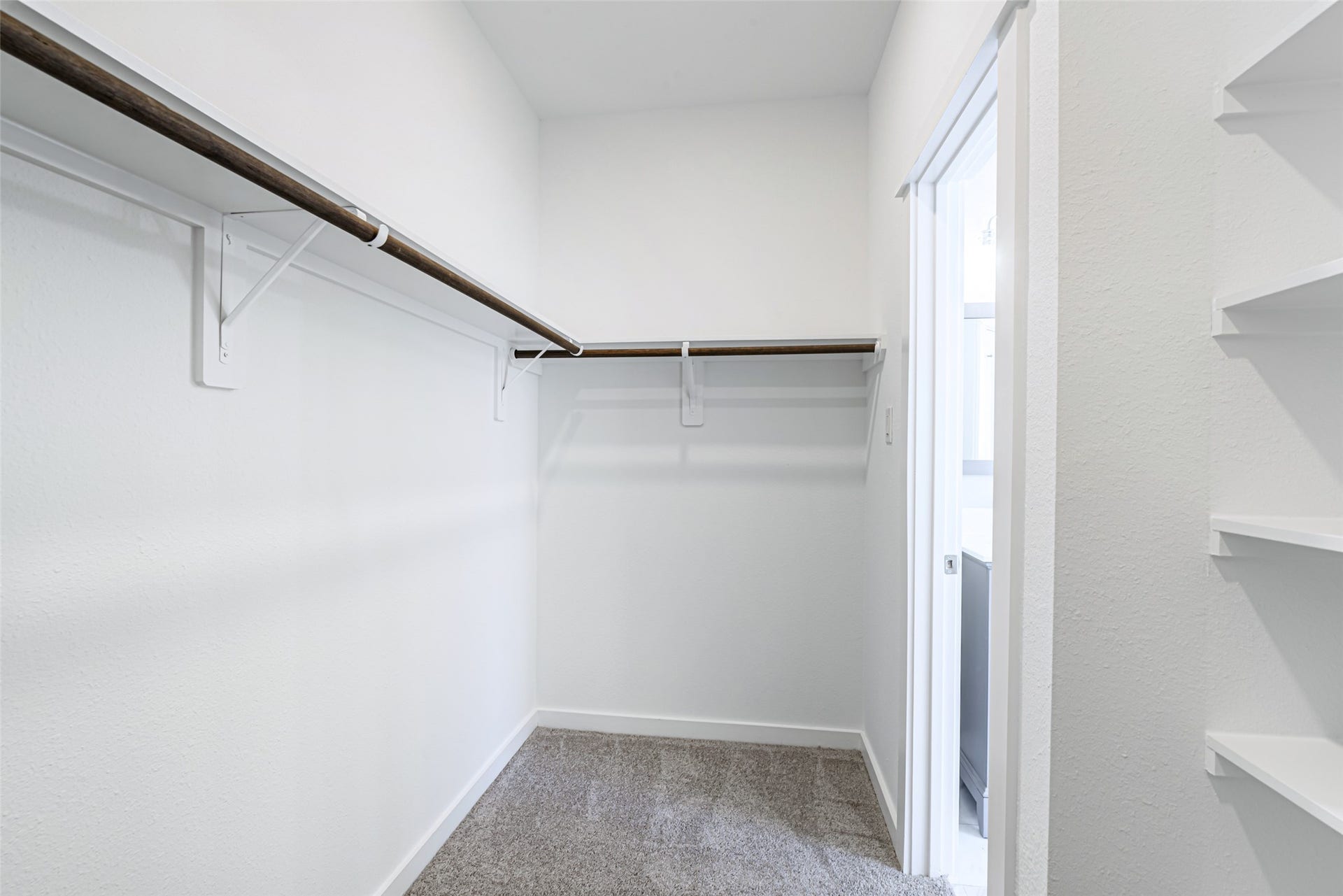 8423 Berry Brush Lane, Houston, TX 77022