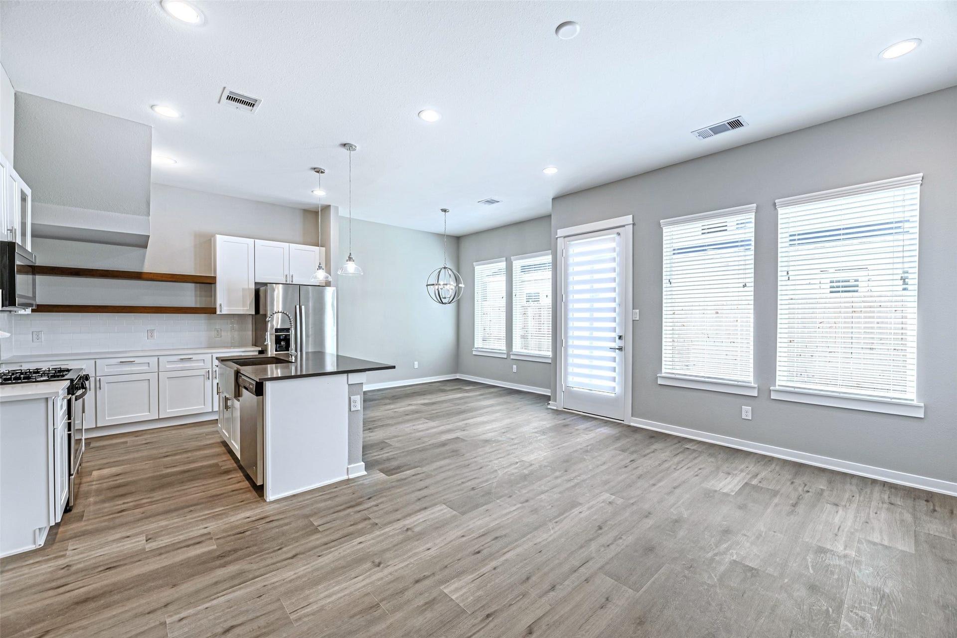 8423 Berry Brush Lane, Houston, TX 77022