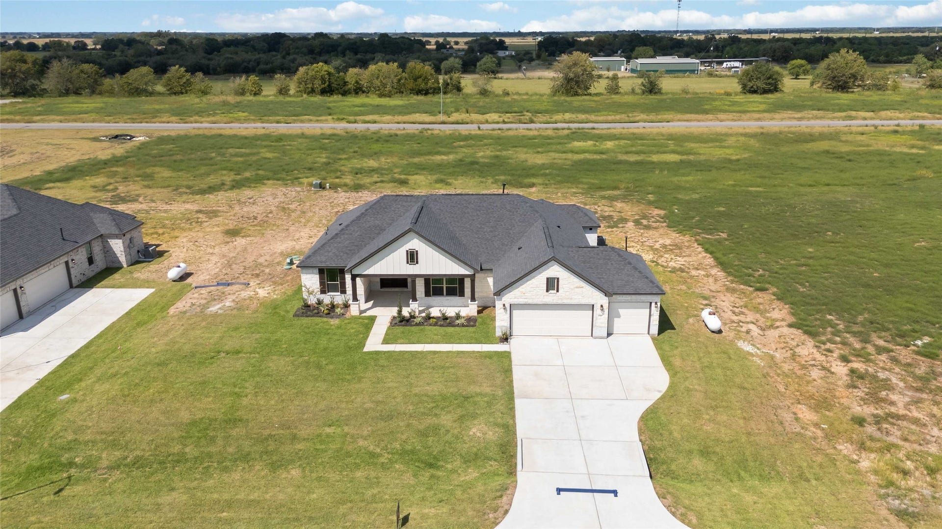6702 Pelican Lane, Beasley, TX 77417 With oversized homesites rarely found in new home communities near Houston, this neighborhood offers the space and freedom to create the lifestyle youve always wanted.