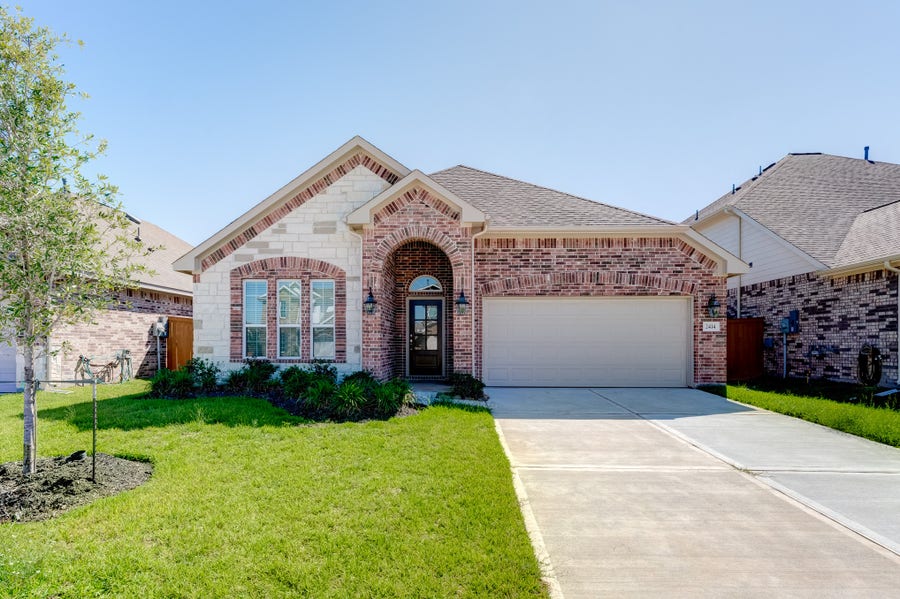 Property photo for 2414 Brich Manor Drive, Rosharon, TX