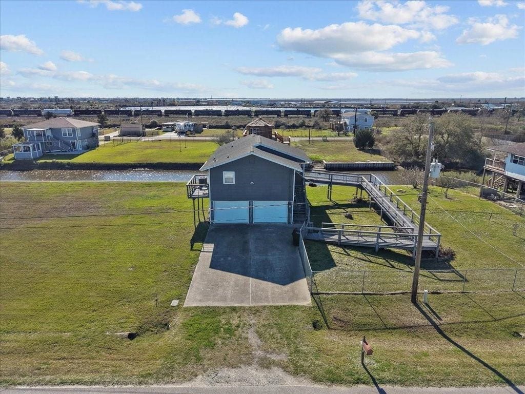 6931 W Holiday Street, Hitchcock, TX 77563 6931 W Holiday Street, Hitchcock, TX 77563