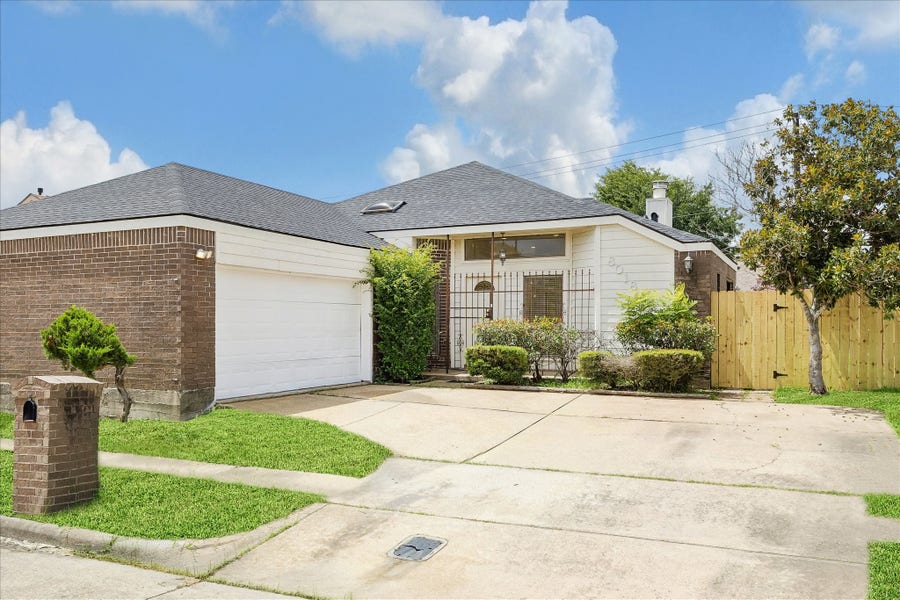 Property photo for 8018 Cobblefield Lane, Houston, TX
