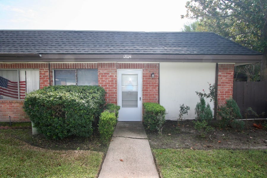 Property photo for 12024 Mighty Oak Drive, #A, Houston, TX