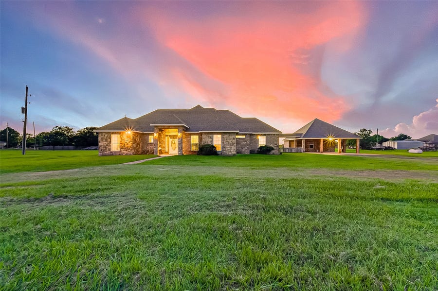 Property photo for 7802 Fairchild Boulevard, Fairchilds, TX