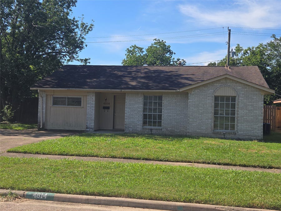 Property photo for 4814 Tidewater Drive, Houston, TX