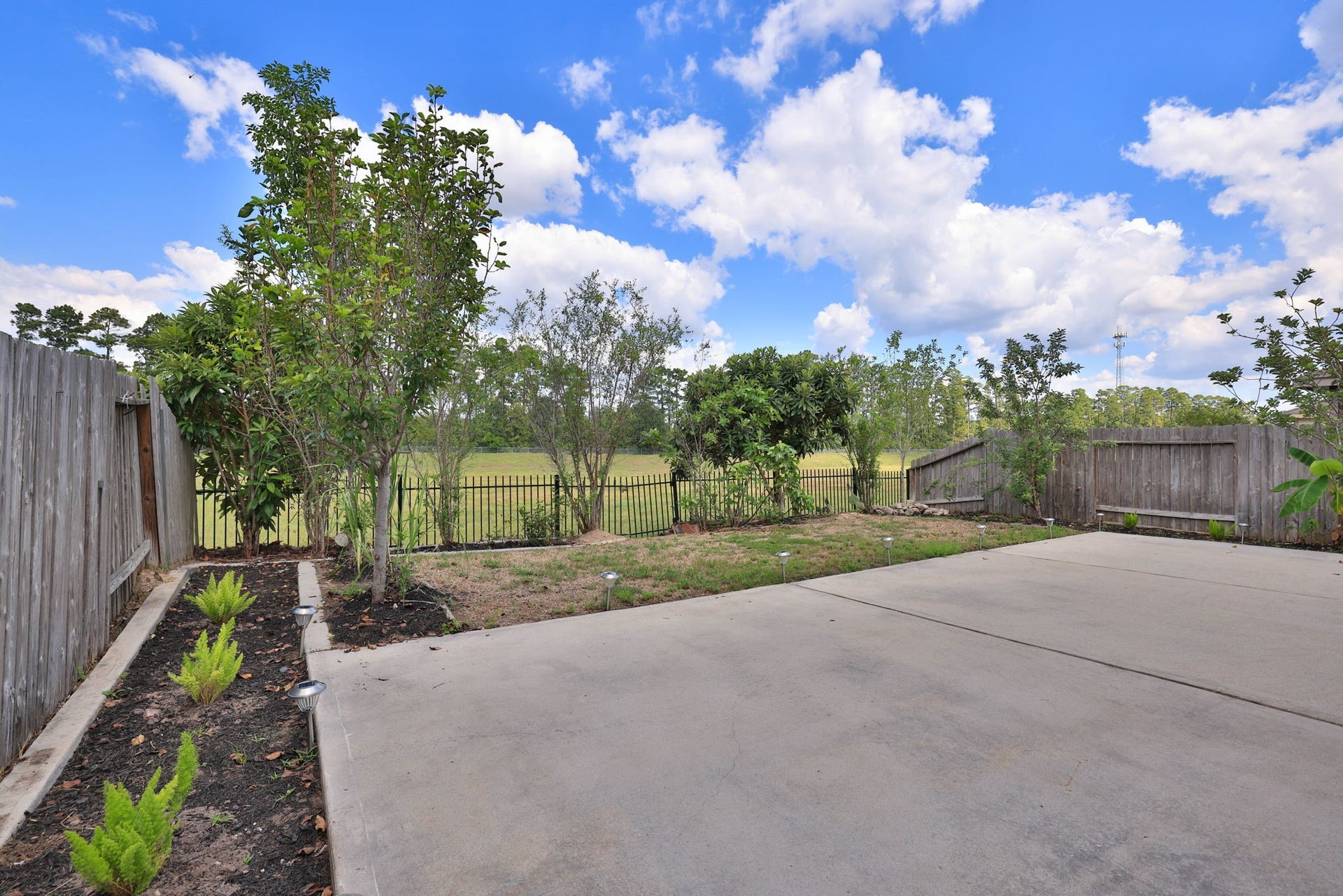 9979 Chimney Swift Lane, Conroe, TX 77385 9979 Chimney Swift Lane, Conroe, TX 77385