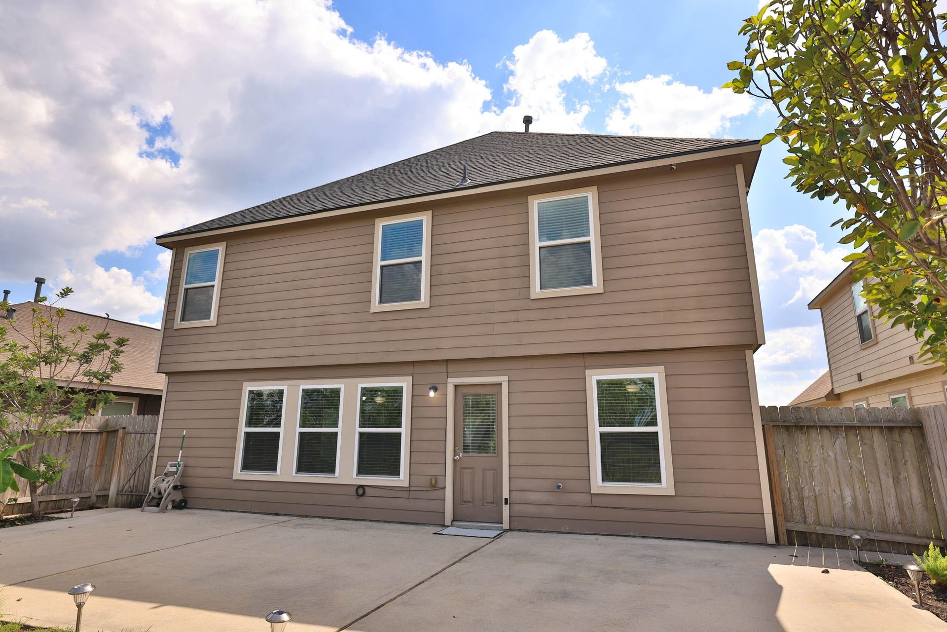 9979 Chimney Swift Lane, Conroe, TX 77385 9979 Chimney Swift Lane, Conroe, TX 77385