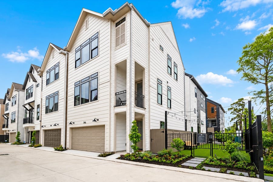 Property photo for 752 Curtin Street, Houston, TX