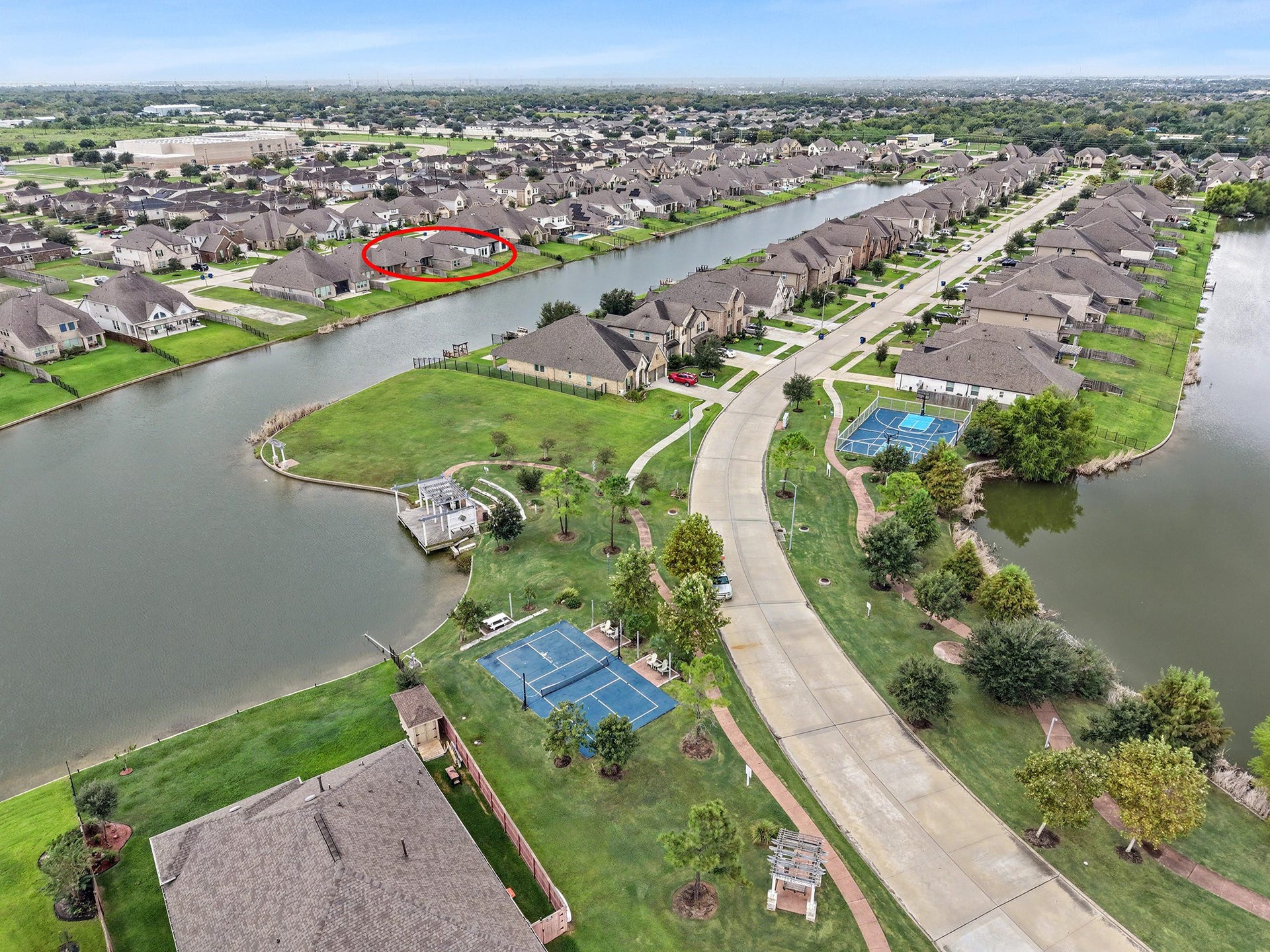 2735 Broad Reach Road, Manvel, TX 77578