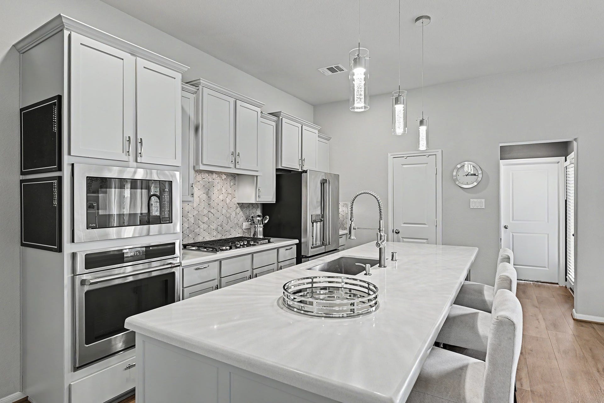 2735 Broad Reach Road, Manvel, TX 77578