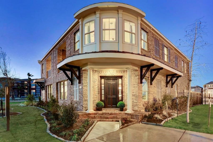 Property photo for 106 Stadium Drive, Sugar Land, TX