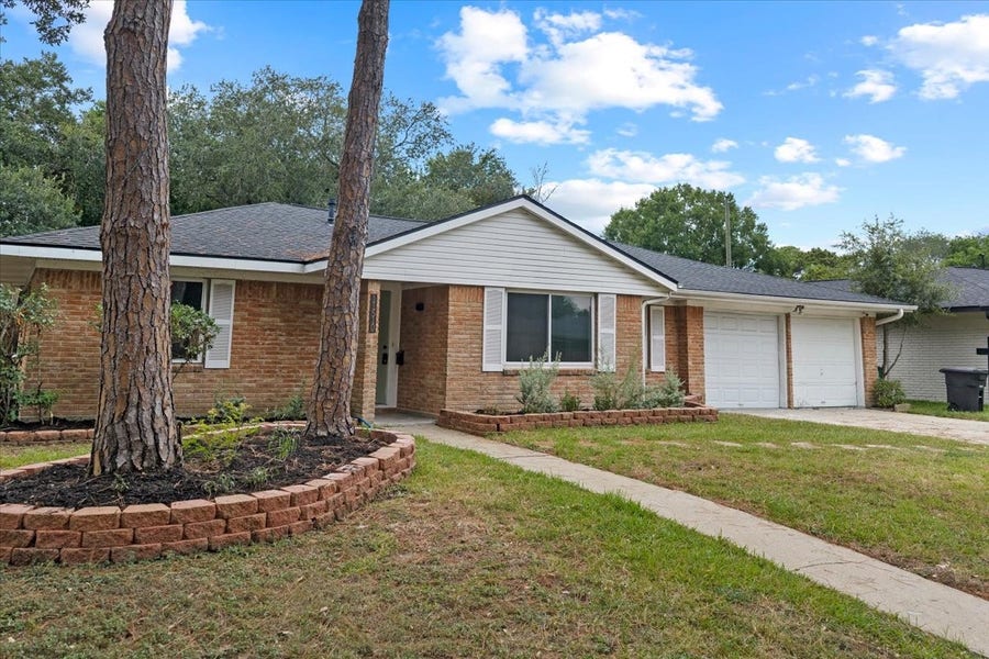 Property photo for 11510 Mullins Drive, Houston, TX