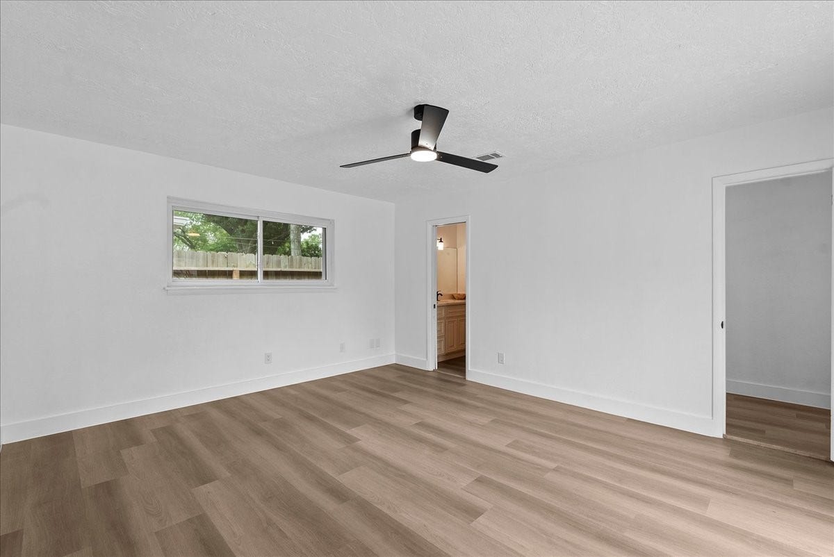 11510 Mullins Drive, Houston, TX 77035 Bedroom