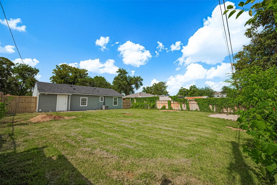 Property photo for 52 Penway Street, Houston, TX