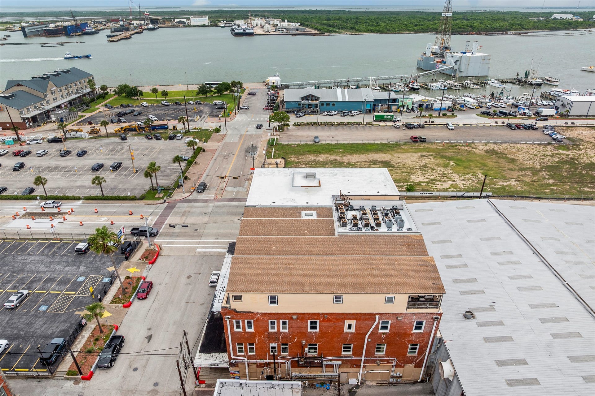 1927 Harborside Drive, #303, Galveston, TX 77550 1927 Harborside Drive, #303, Galveston, TX 77550